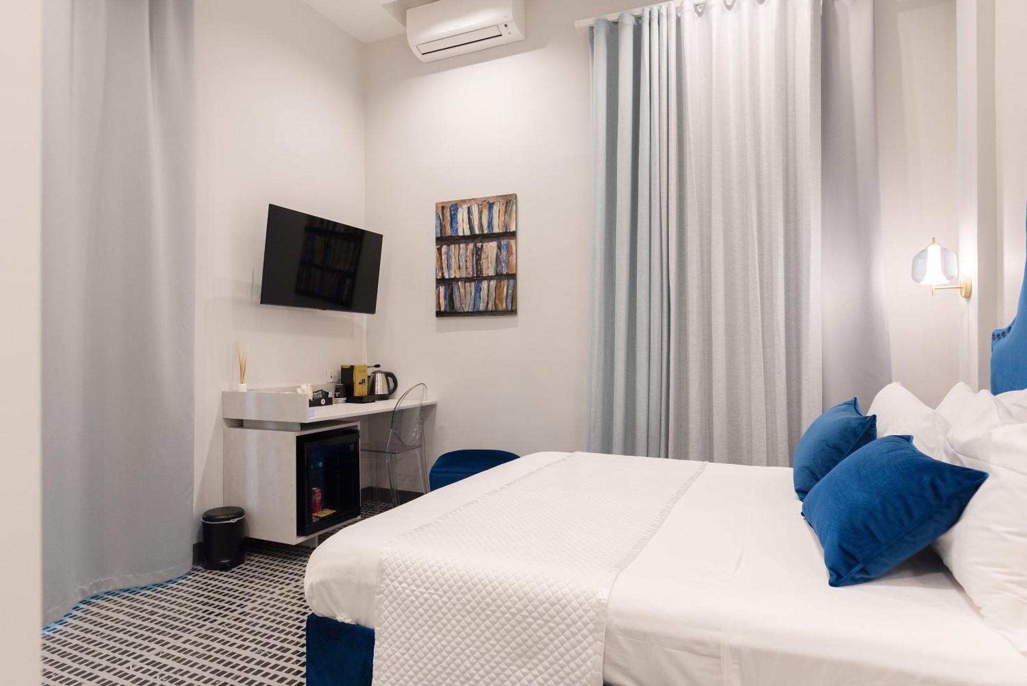 Three Rooms Toledo ナポリ エクステリア 写真