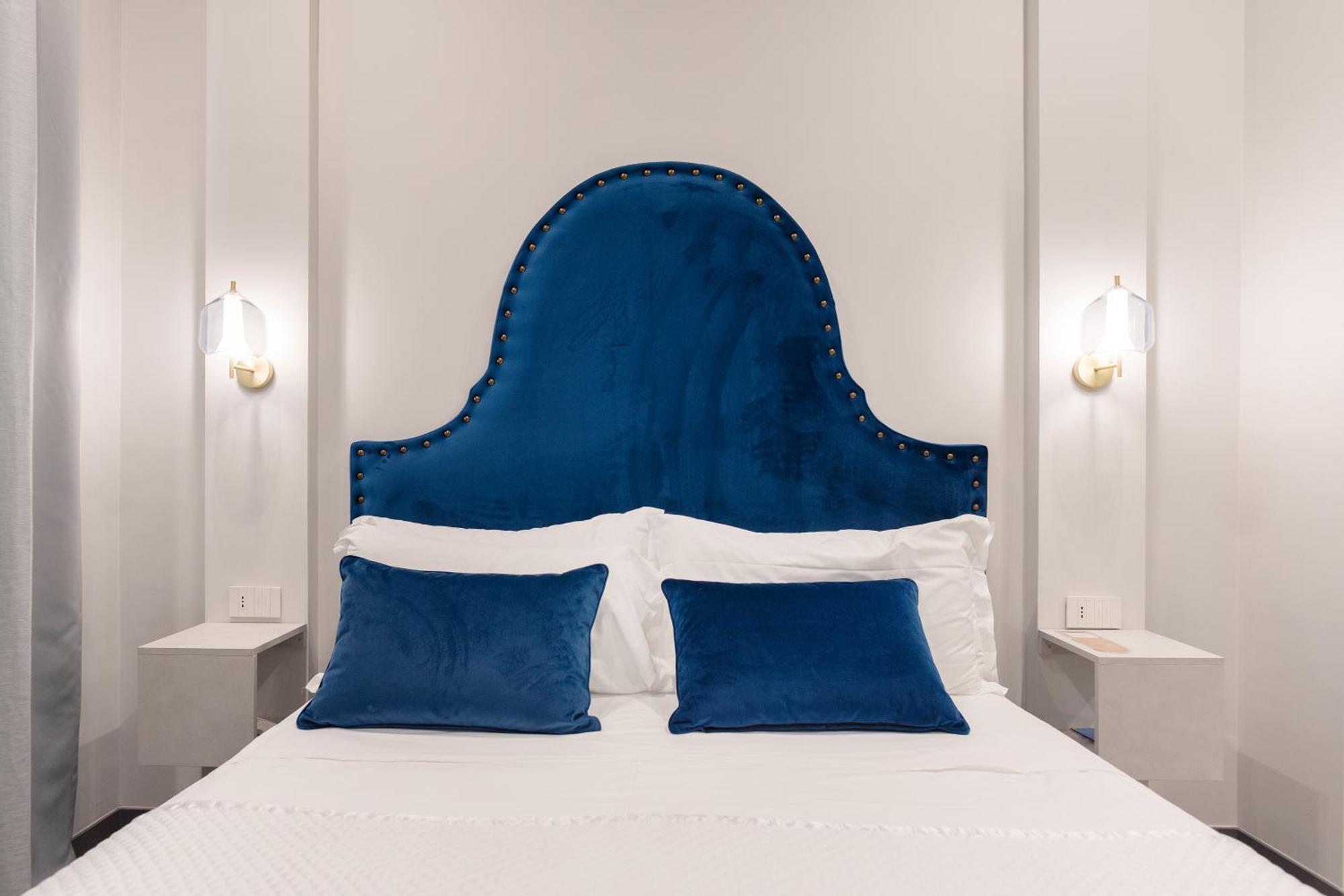 Three Rooms Toledo ナポリ 部屋 写真