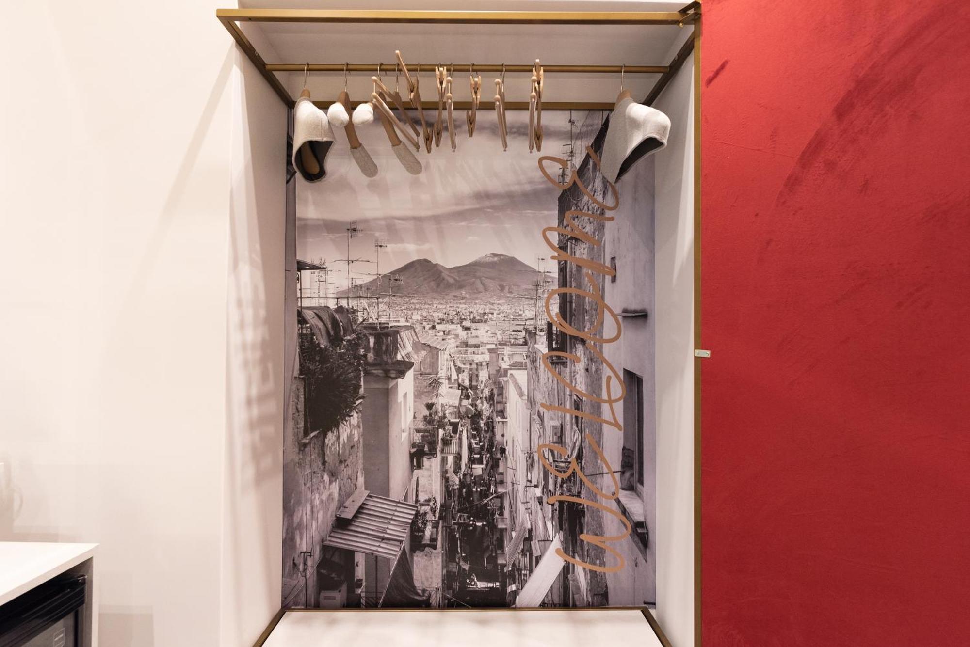 Three Rooms Toledo ナポリ 部屋 写真